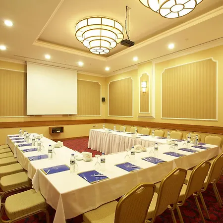 Hotel Plaza 4*