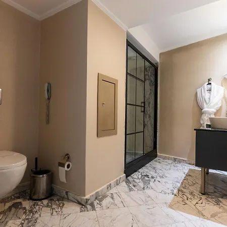 Hotel Plaza 4*