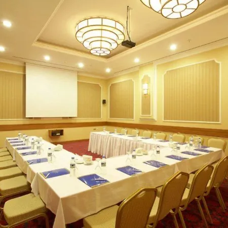 Hotel Plaza 4*