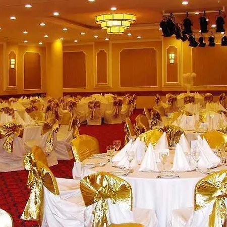 Hotel Plaza 4*